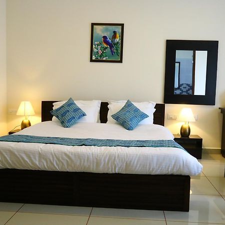 Kohinoor Hotel Alwaye ภายนอก รูปภาพ