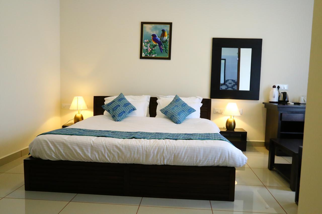 Kohinoor Hotel Alwaye ภายนอก รูปภาพ