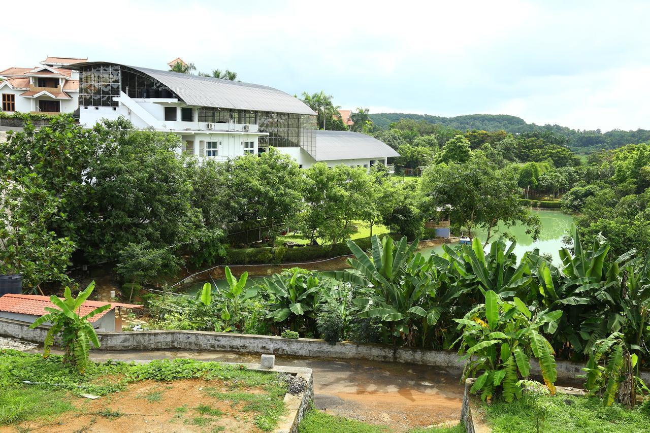 Kohinoor Hotel Alwaye ภายนอก รูปภาพ